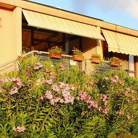 Holiday Villaggio Le Tre Isole San Feliciano Sul Trasimeno Peg011002 Cyb Apartman *