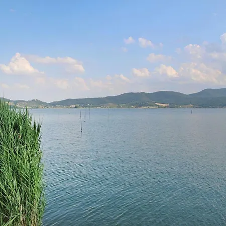 Holiday Villaggio Le Tre Isole San Feliciano Sul Trasimeno Peg011002 Cyb *