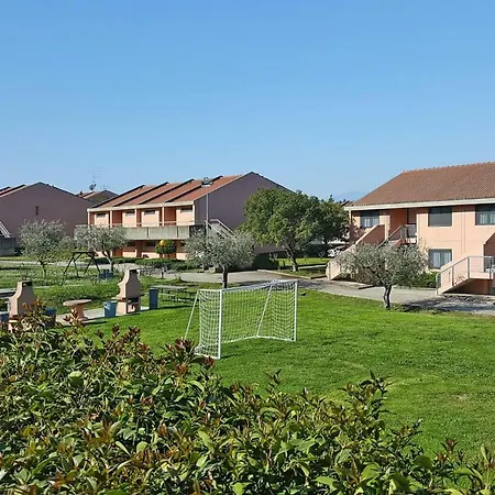 Holiday Villaggio Le Tre Isole San Feliciano Sul Trasimeno Peg011002 Cyb