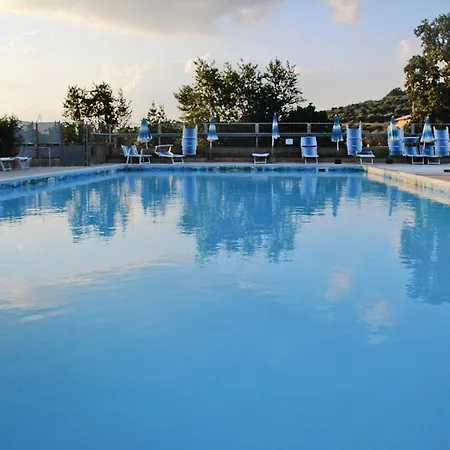 Holiday Villaggio Le Tre Isole San Feliciano Sul Trasimeno Peg011002 Cyb Apartment Magione