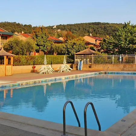 Holiday Villaggio Le Tre Isole San Feliciano Sul Trasimeno Peg011002 Cyb