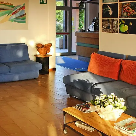 Holiday Villaggio Le Tre Isole San Feliciano Sul Trasimeno Peg011002 Cyb Apartman