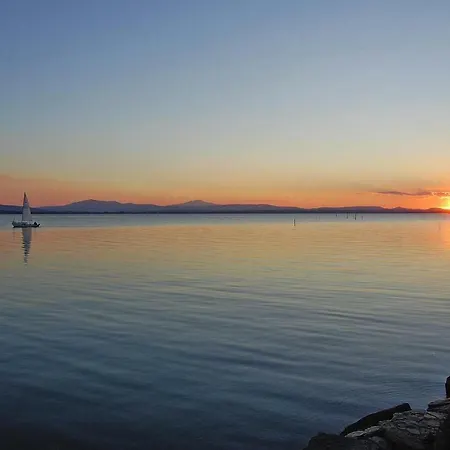 Holiday Villaggio Le Tre Isole San Feliciano Sul Trasimeno Peg011002 Cyb